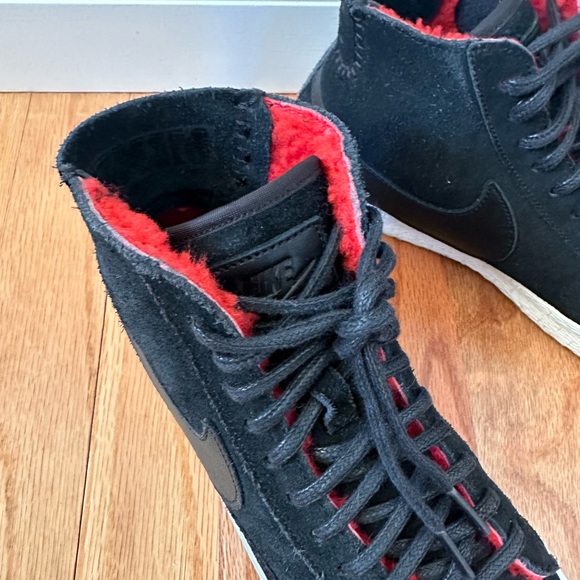 Nike Shearling Lined High Top Suede Sneakers - Picture 7 of 11